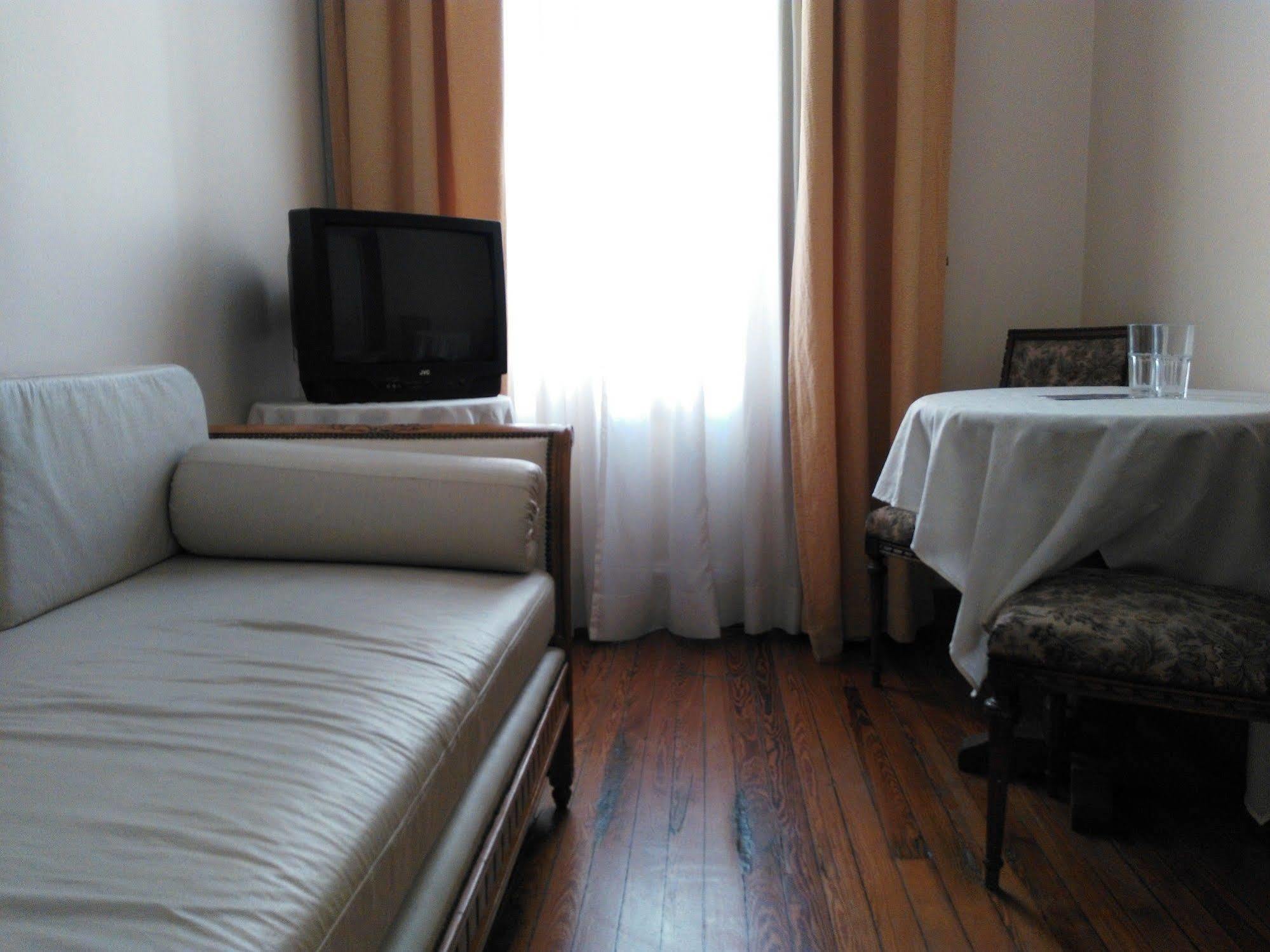 Hotel A&B Internacional Buenos Aires Luaran gambar
