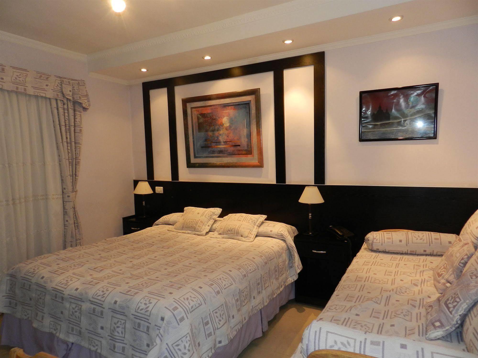 Hotel A&B Internacional Buenos Aires Luaran gambar